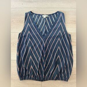 Max Studio Chevron Striped Sleeveless Blouse 💙❤️